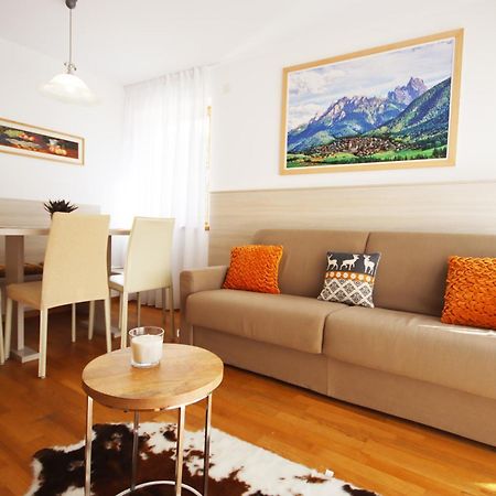Aurturist Villabassa Bagian luar foto
