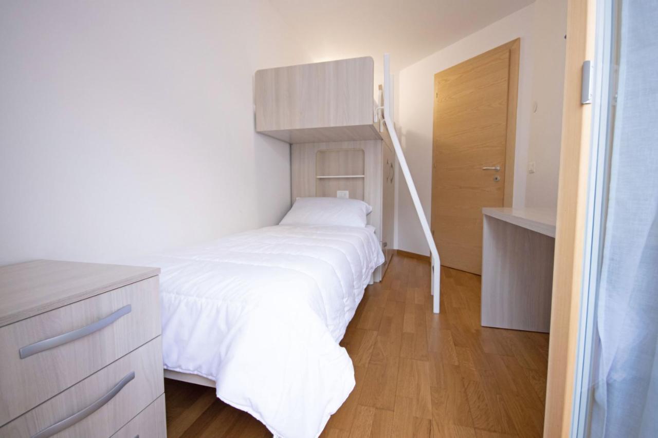 Aurturist Villabassa Bagian luar foto